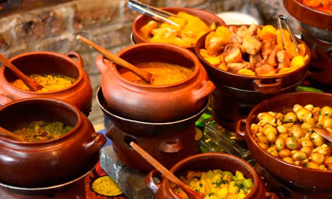 Día de la Canción Criolla: ¿Cómo disfrutar de un buffet criollo sin reparos?